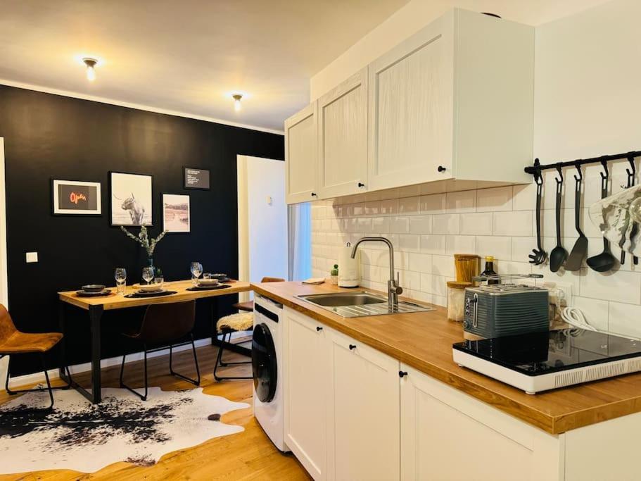 Klassen Stay - Designer Apartment Fuer 6 - Zentral - 2X Kingsize Essen Exteriér fotografie